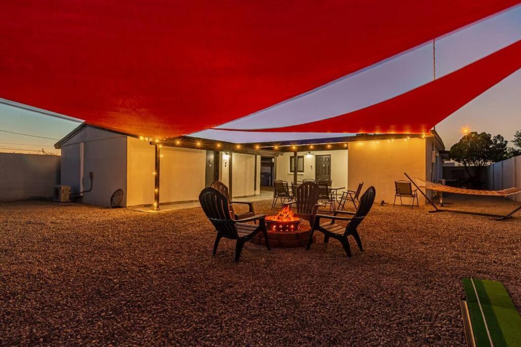 Phoenix Retreat - 2 Bedroom Home With King-Size Bed - 3 Smart Tvs - 10 Min From Airp - Unit A Eksteriør bilde