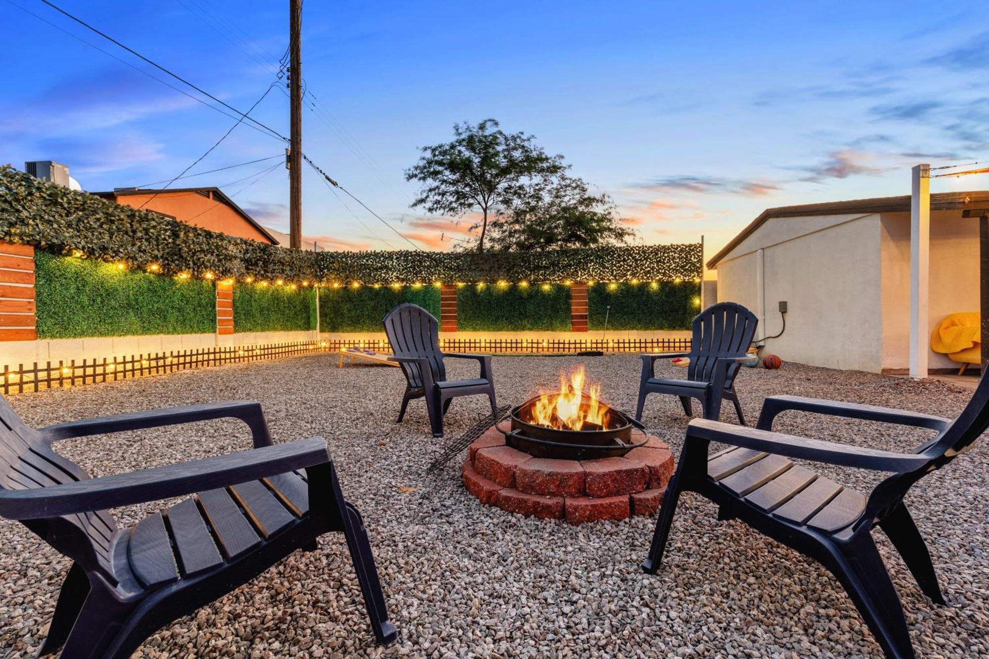 Phoenix Retreat - 2 Bedroom Home With King-Size Bed - 3 Smart Tvs - 10 Min From Airp - Unit A Eksteriør bilde